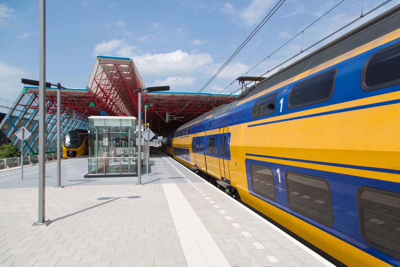 Leonardo Hotel Lelystad City Center Bagian luar foto