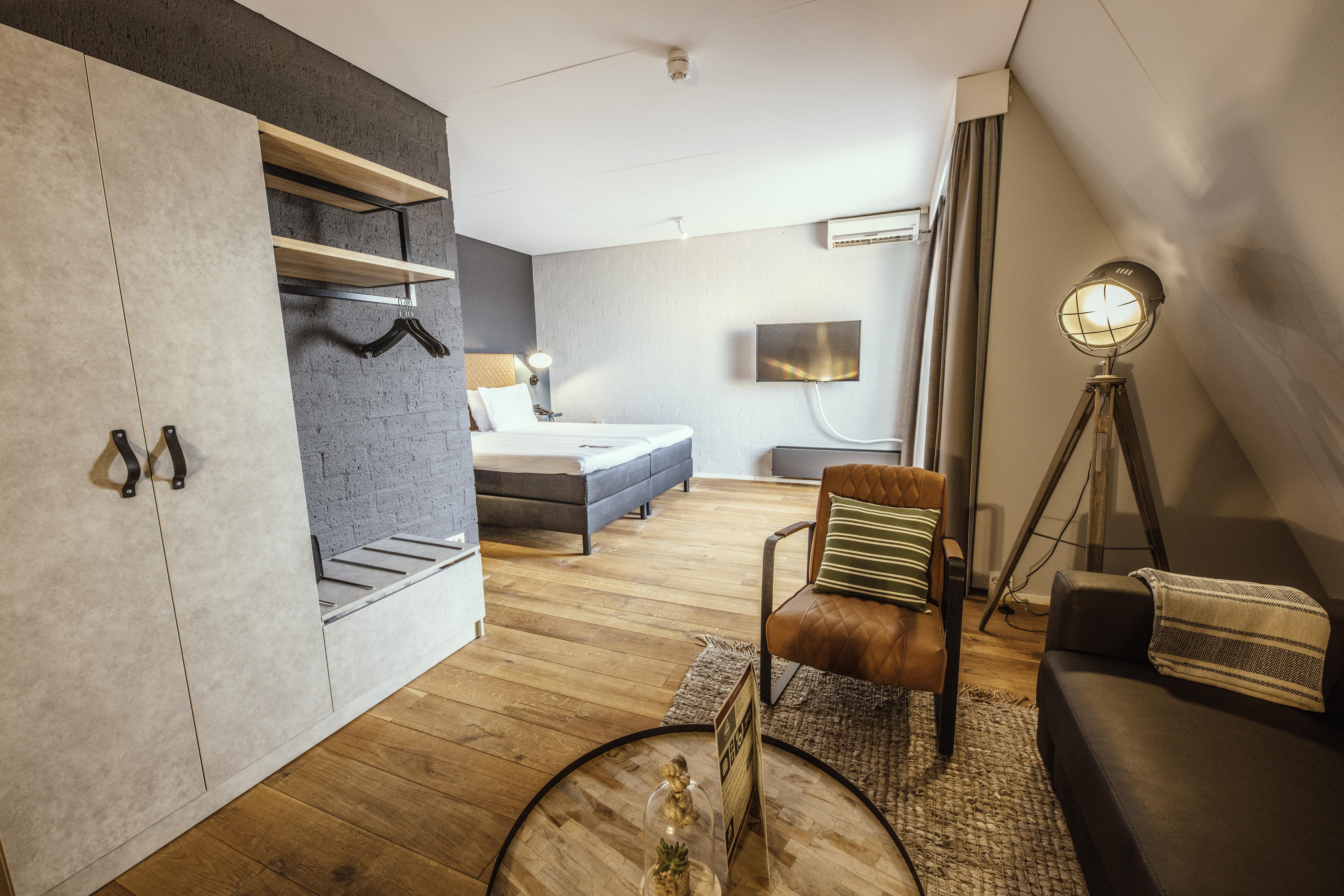 Leonardo Hotel Lelystad City Center Bagian luar foto